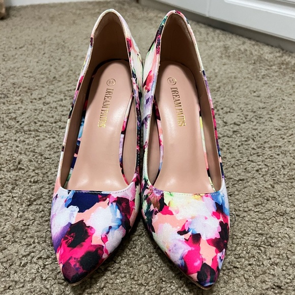 Floral heels - Picture 3 of 4
